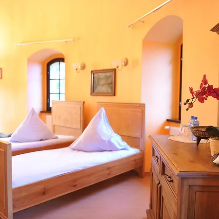 Zamek Dobra Oleśnica