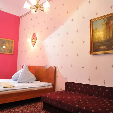 赛梅多布拉度假村 Oleśnica