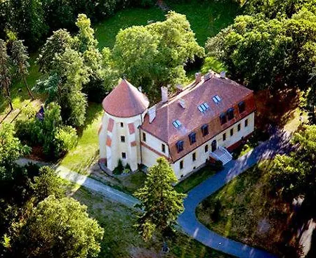 Zamek Dobra Olesnica (Lower Silesia)