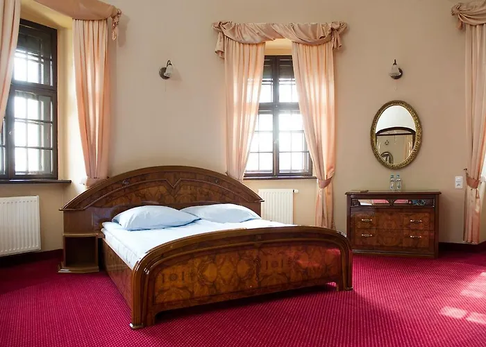 Zamek Dobra 3* Oleśnica