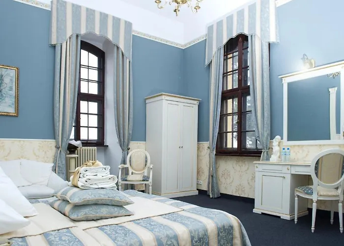 Zamek Dobra 3* Oleśnica