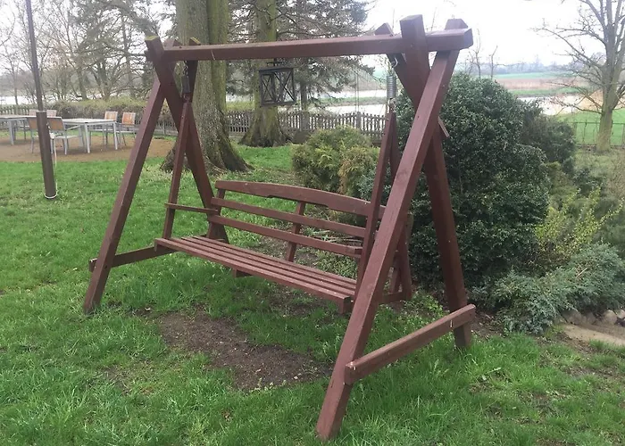 Zamek Dobra Semesteranläggning (resort) Oleśnica